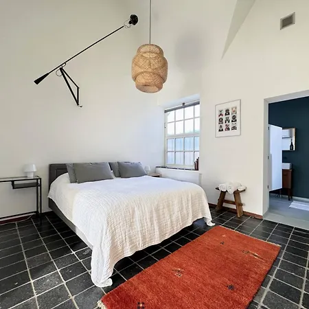 In Former Bathhouse Apartment Amsterdam