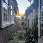 アパート In Former Bathhouse *