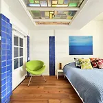 アパート In Former Bathhouse *