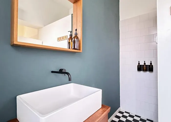 In Former Bathhouse * أمستردام