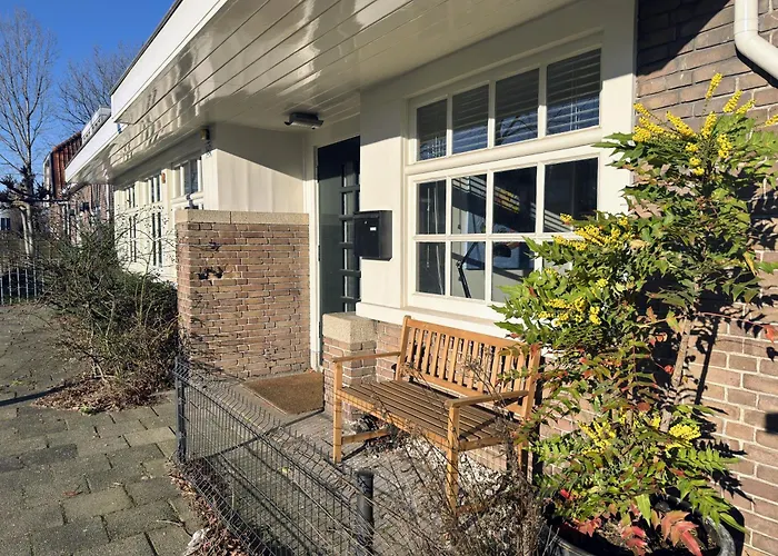 شقة In Former Bathhouse *