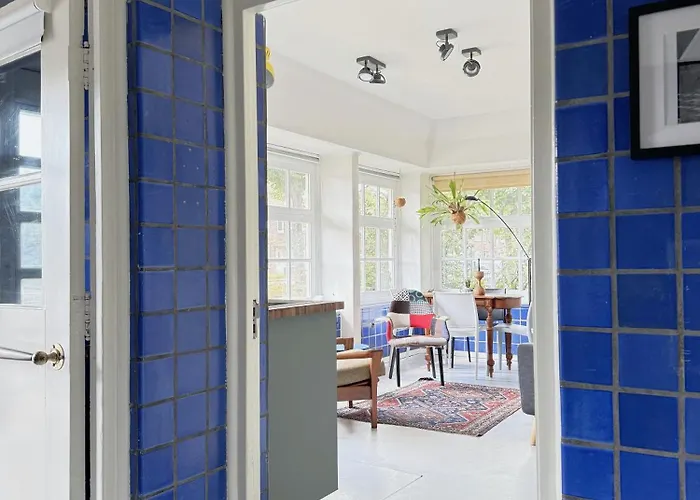 In Former Bathhouse أمستردام